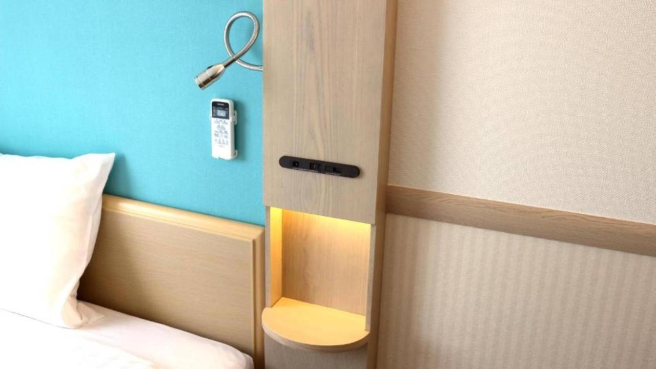 Toyoko Inn Yokohama Shiei-Chikatetsu Center Minami-Eki المظهر الخارجي الصورة